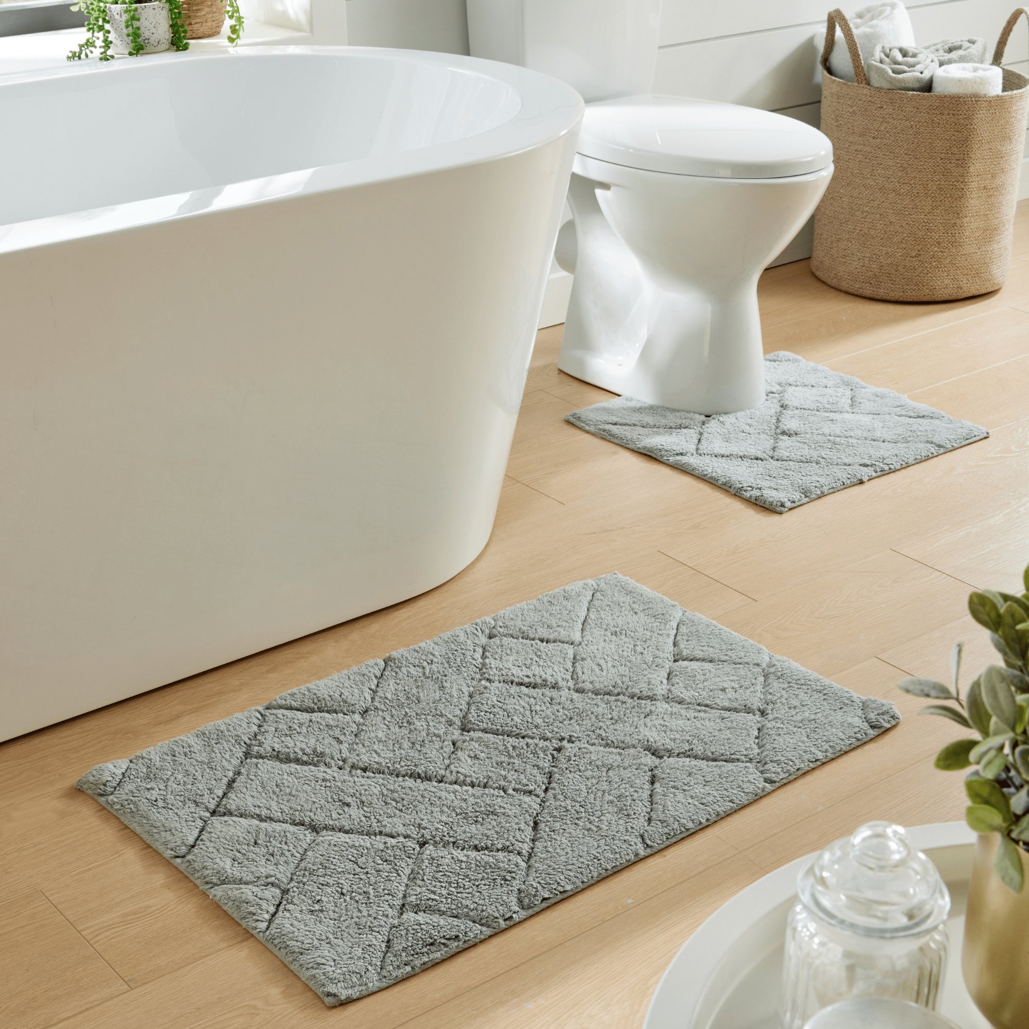 Bali Bath Mat & Pedestal Set