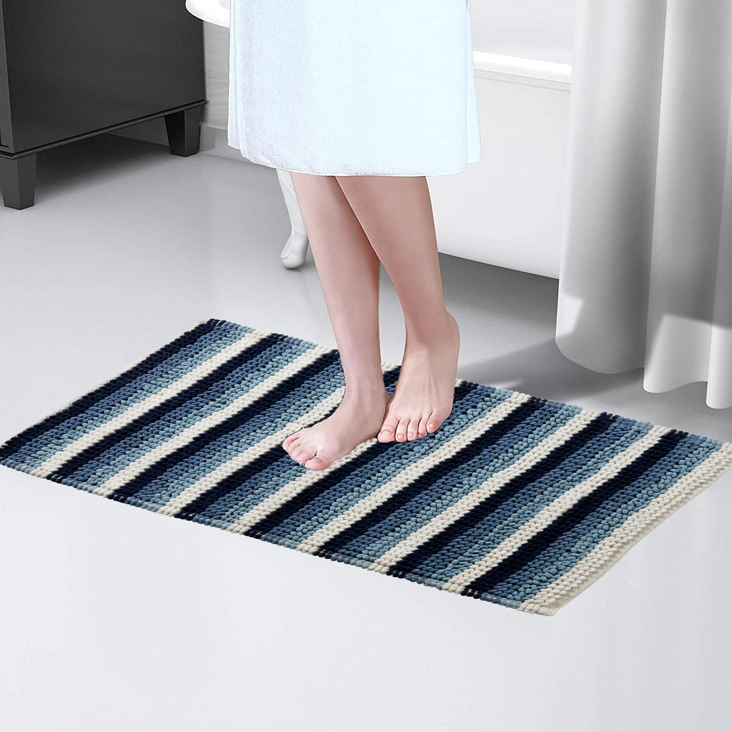 Soft Absorbent Stripe Bathmat