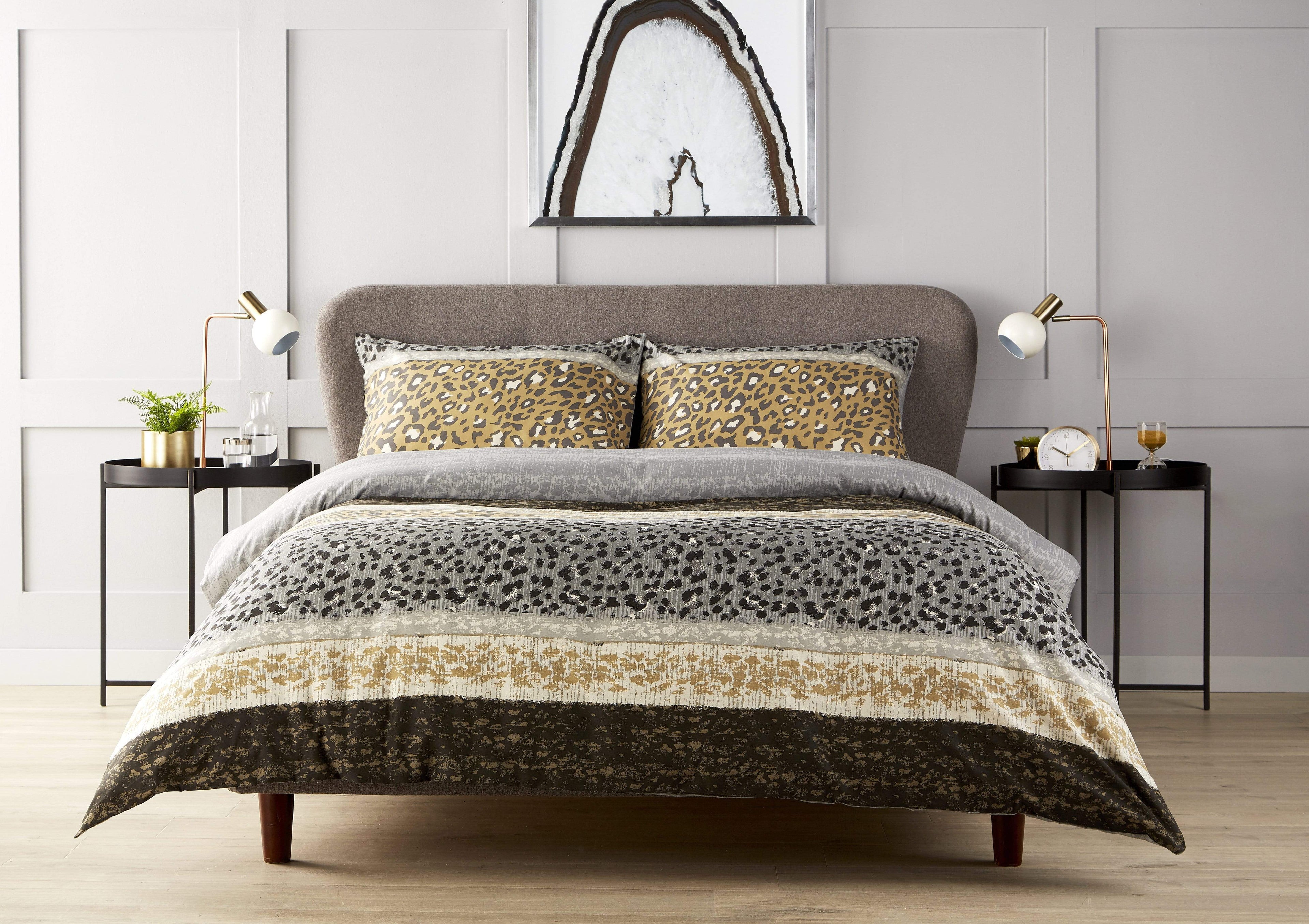 Safari Print Cotton Rich Duvet Set with Wildlife Jungle Design Bedding